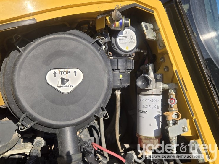 2022-komatsu-d61px-24-image-27