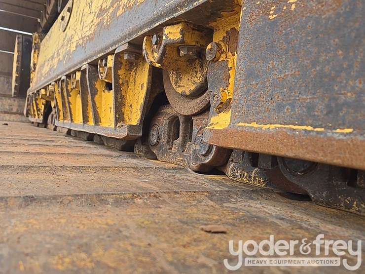 2023-komatsu-d71pxi-24-image-16