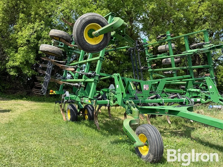 john-deere-2410-image-16