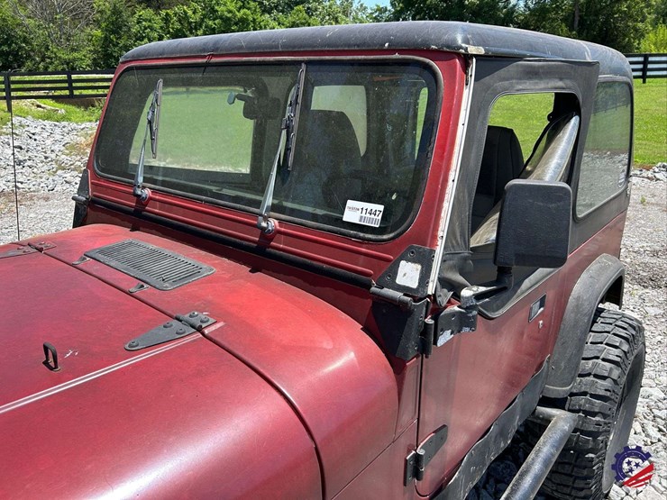 1994-jeep-wrangler-image-16