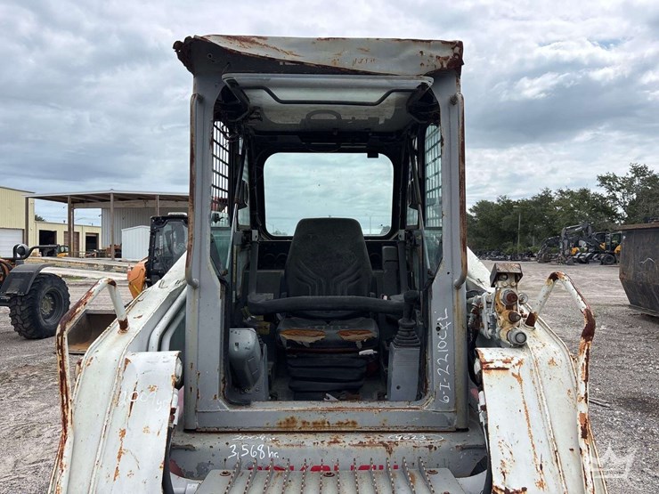 2009-takeuchi-tl250-image-17