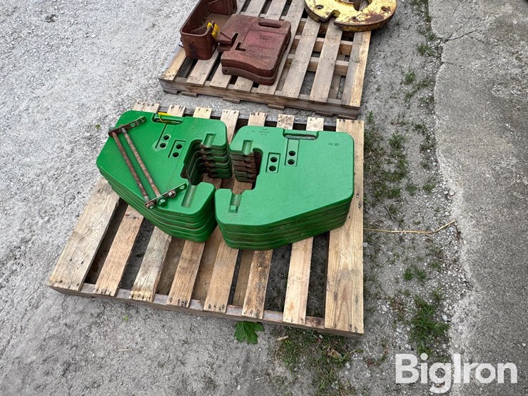 john-deere-12-image-2