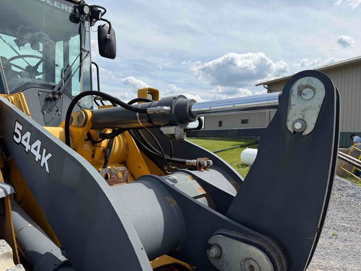 2013-deere-544k-image-8