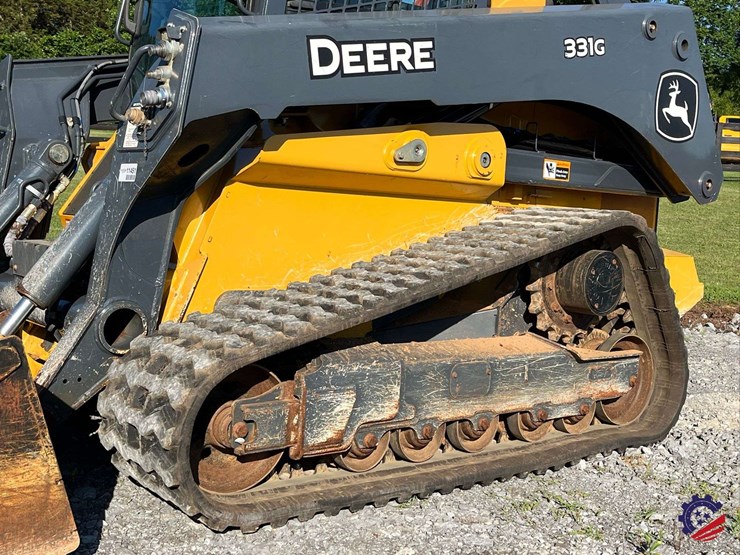 2020-deere-331g-image-7