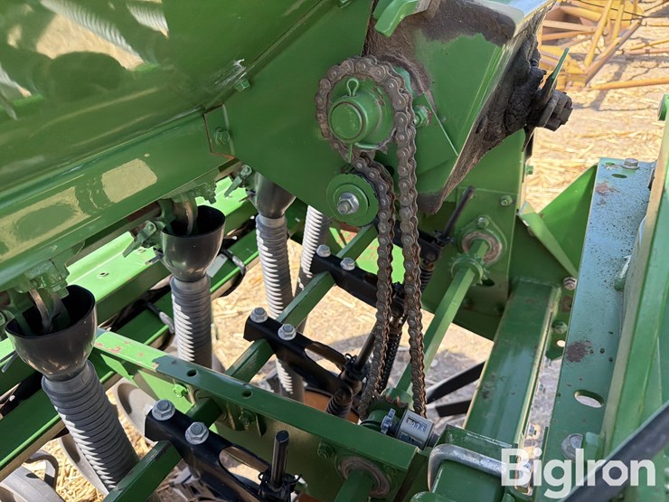 john-deere-520-image-12