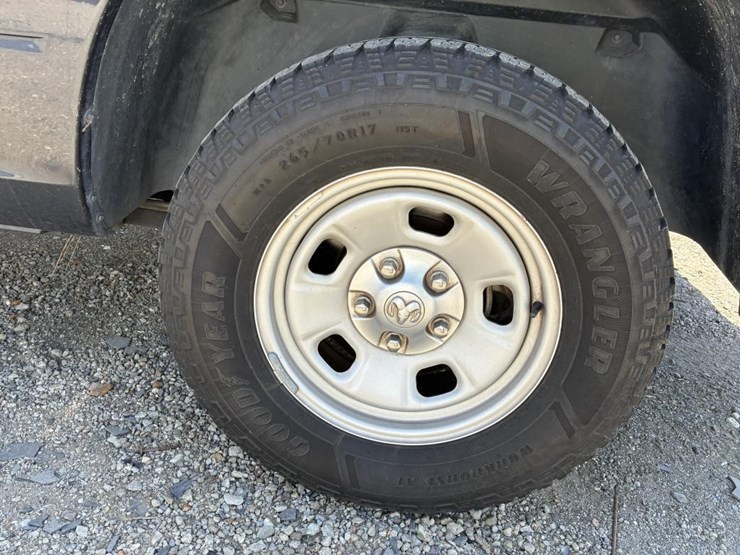 2016-dodge-ram-1500-image-5