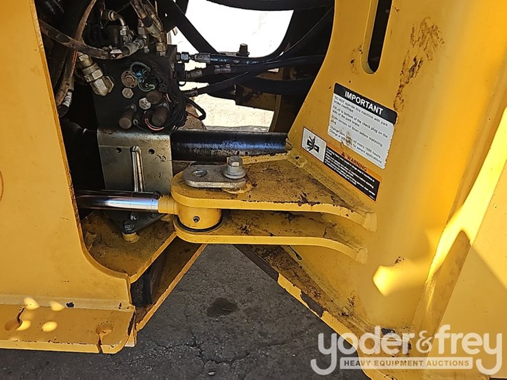 2014-deere-524k-image-20