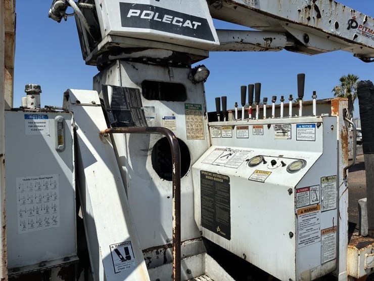2011-international-4900-image-20