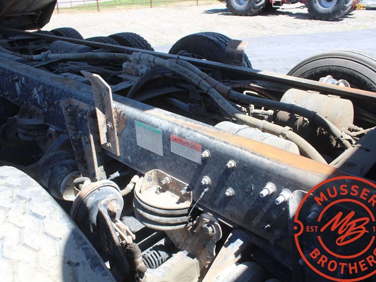 2006-sterling-l9500-image-42