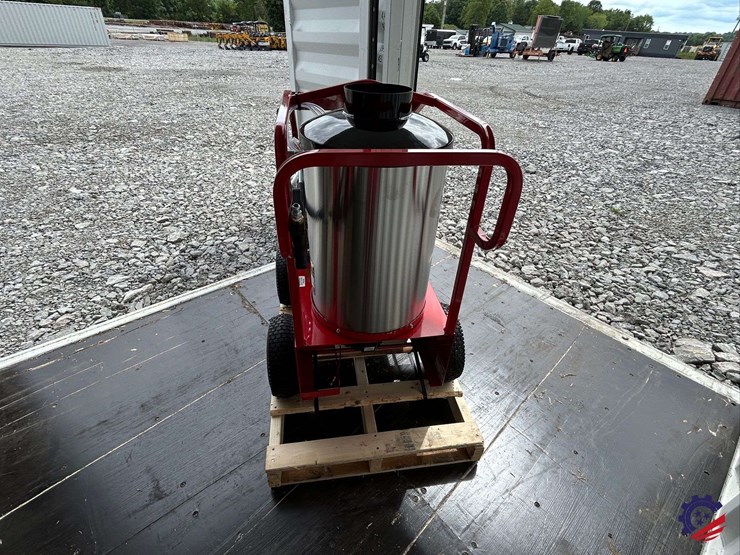 new-2026-ez-kleen-magnum-4000-steam-pressure-washer-image-3