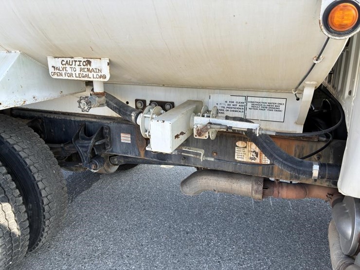 2015-ford-f750-image-11