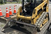 CATERPILLAR 239D3