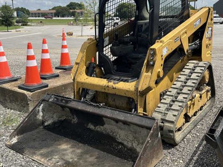 caterpillar-239d3-image-1