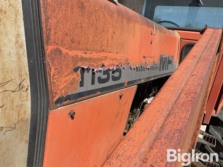massey-ferguson-1135-image-14