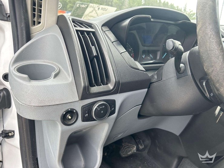 2016-ford-transit-image-14