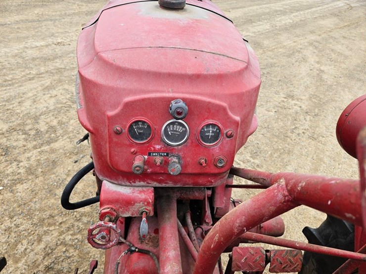 massey-ferguson-44-image-26