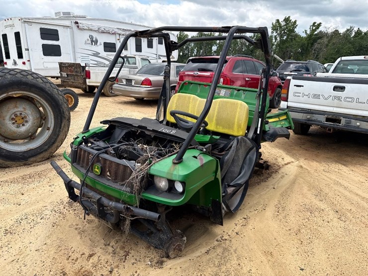john-deere-gator-image-2