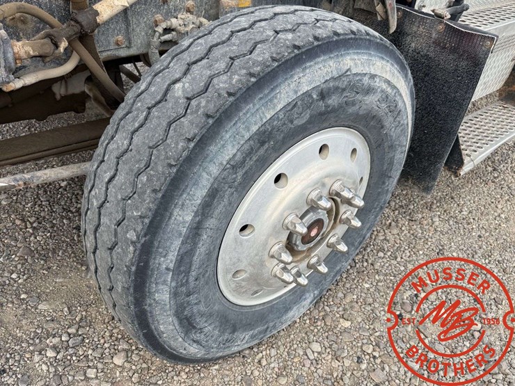 1995-kenworth-t800-image-23