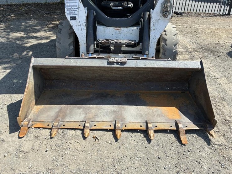 2008-bobcat-s570-image-7