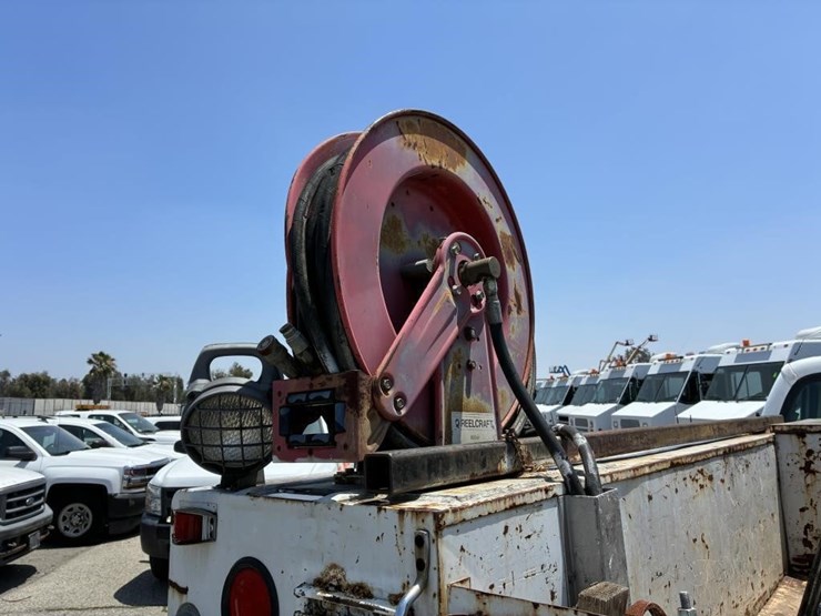 2001-ford-f450-image-15