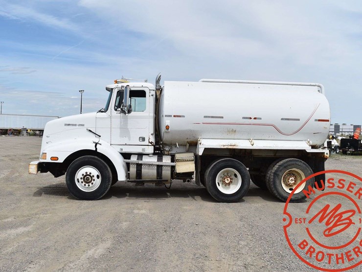 1992-western-star-3864s-image-4