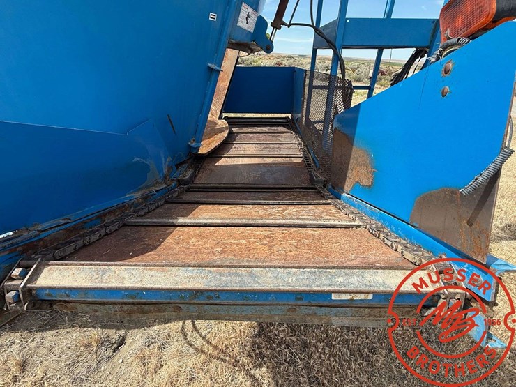 patz-v615-vertical-feed/mixer-wagon-image-8