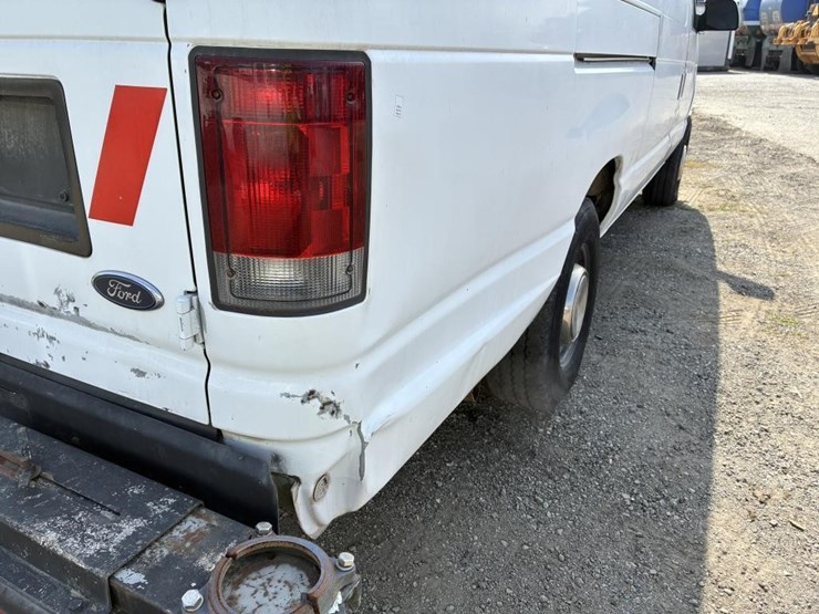 2002-ford-e350-sd-image-6