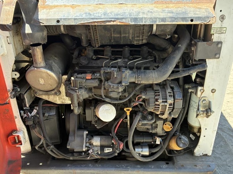 2022-bobcat-t450-image-24