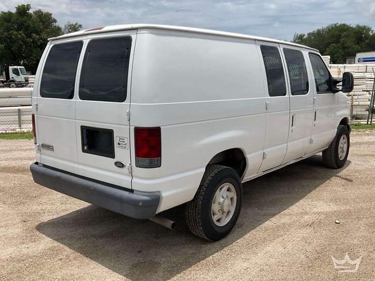 2007-ford-cargo-image-3