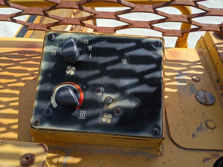 caterpillar-963b-image-46