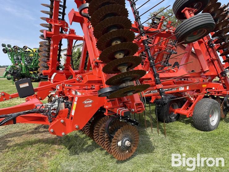 2020-kuhn-krause-8010-30-image-10