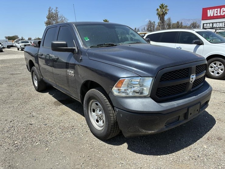 2016-dodge-ram-1500-image-2