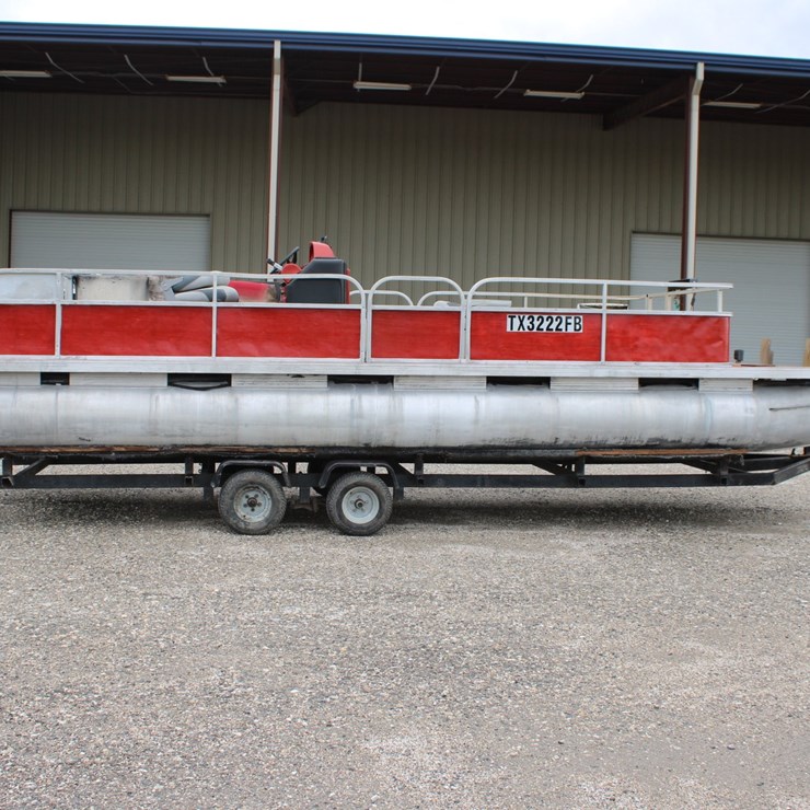#1010 • 1995 24' Beachcomber Pontoon Boat