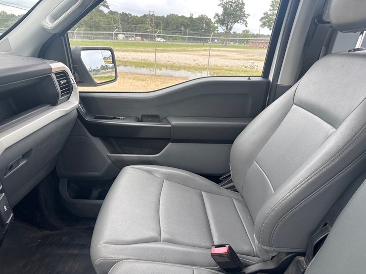 2022-ford-f150-xl-image-20