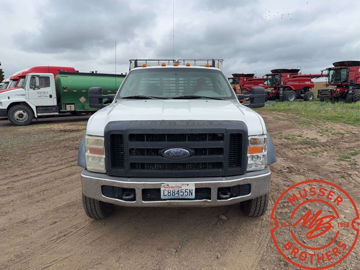 2008-ford-f550-image-8