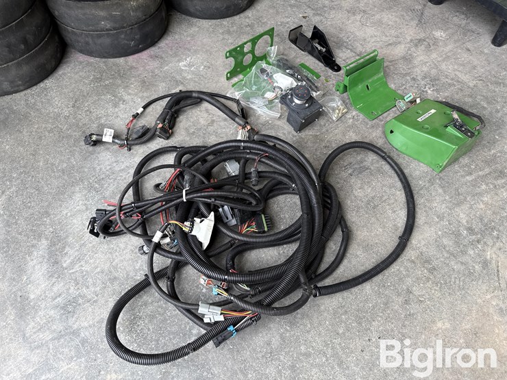 john-deere-30-image-3