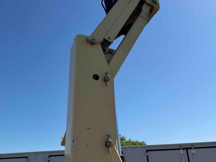 2000-jlg-e300ajp-image-15