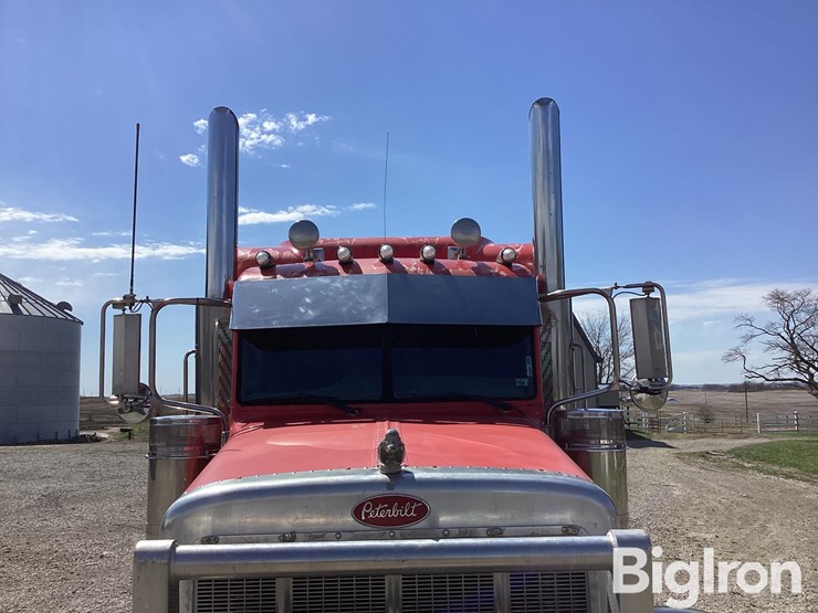 2006-peterbilt-379-image-9
