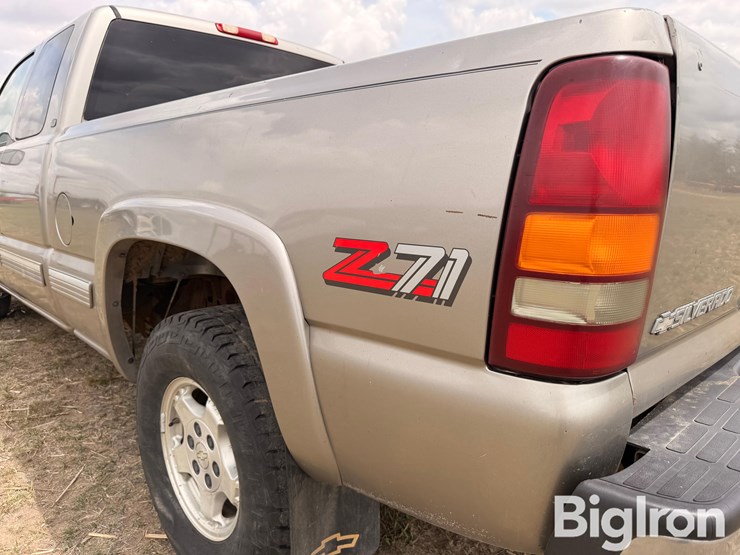 2000-chevrolet-silverado-1500-lt-image-12