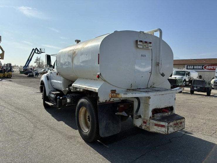 2015-ford-f750-image-4