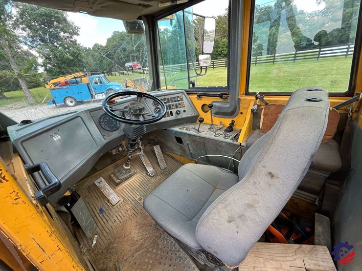 1997-volvo-a35c-image-53