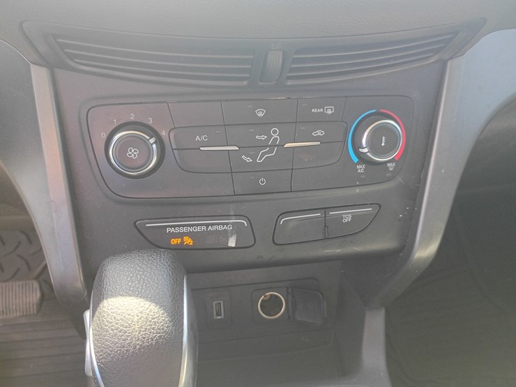 2017-ford-escape-image-39