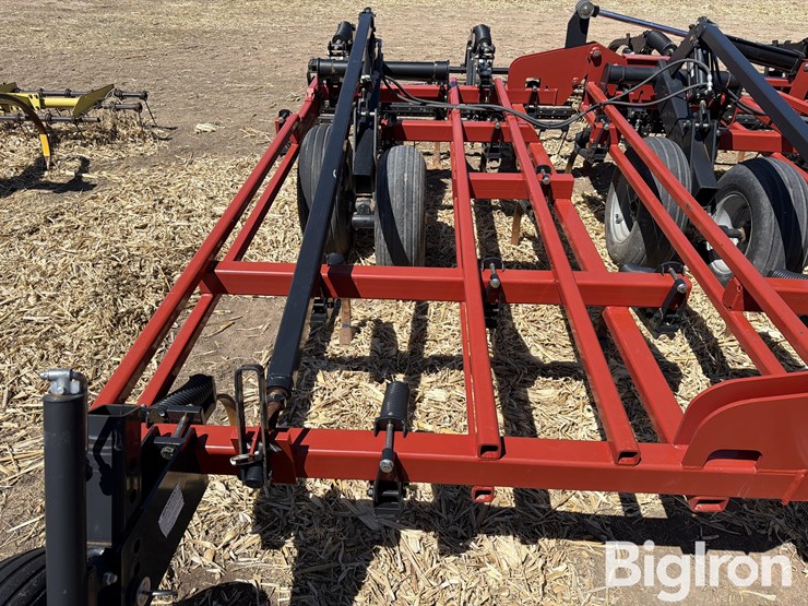 2016-case-ih-200-image-18