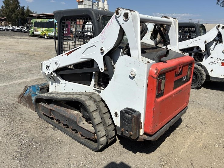 2019-bobcat-t595-image-4
