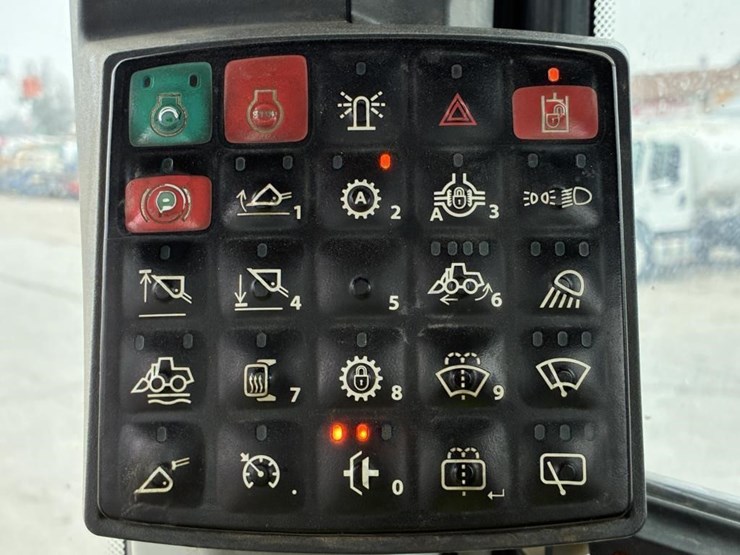 2020-deere-624l-image-24