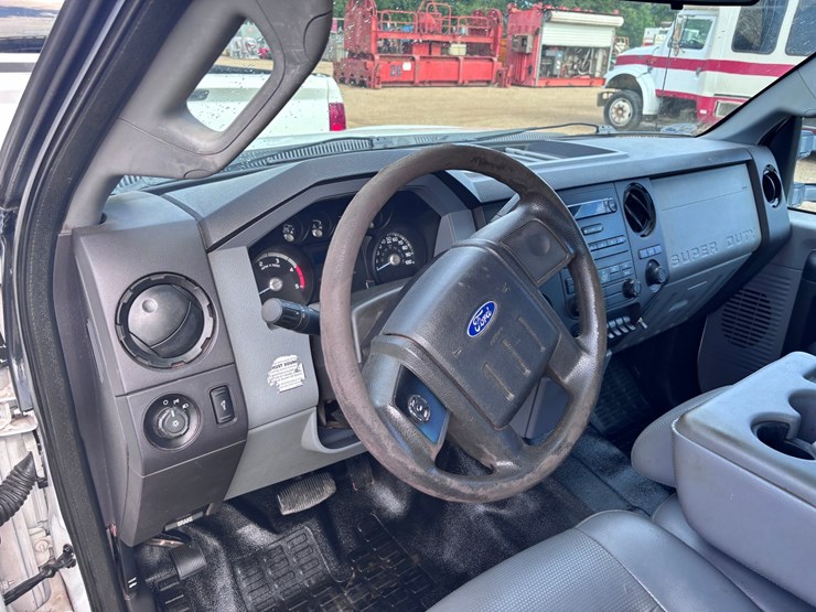2012-ford-f350-image-9