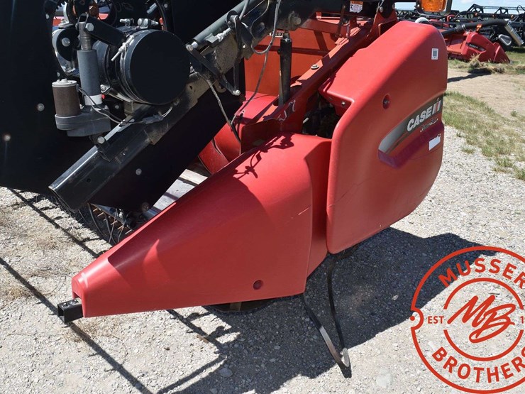 2011-case-ih-3020-image-15