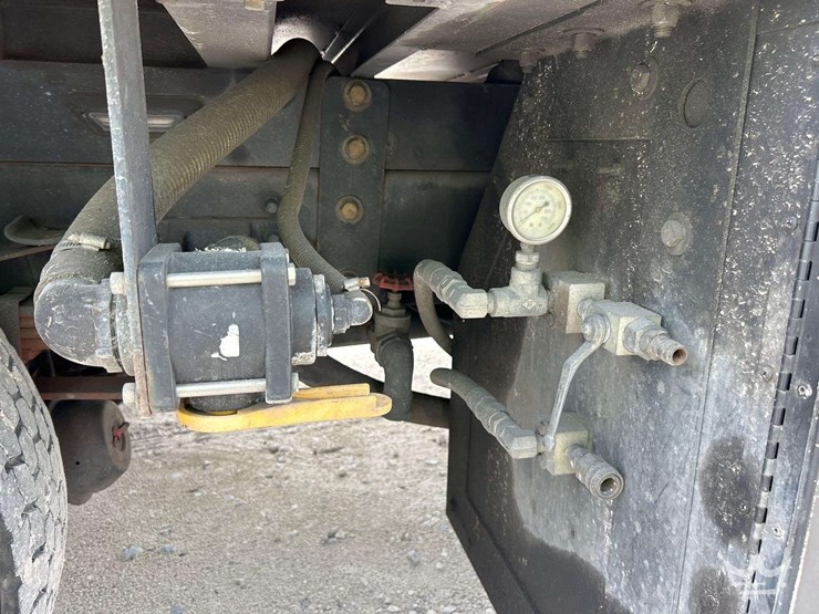 2019-ford-f750-image-49