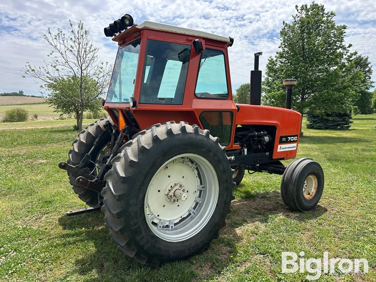 1981-allis-chalmers-7010-image-5