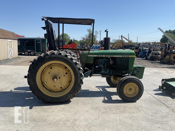 1977-john-deere-2440-image-5
